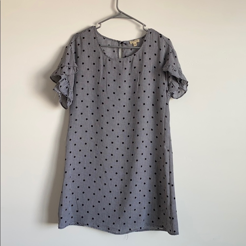 Perfect summer mini dress.